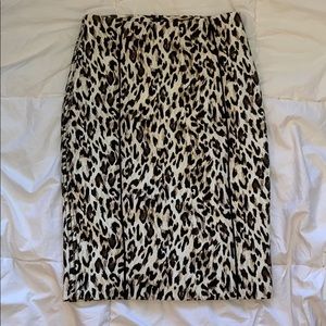 White House Black Market petite 0 pencil skirt
